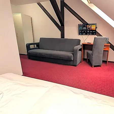 Dwor Gorny Hotel *